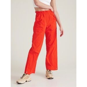 Athleta Women's Trekki Parachute‎ Pull On Pants Size 4 Red
